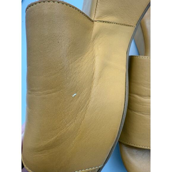 Garnet Hill Yellow Leather Wedge Sandal Made in Italy 11 - Picture 8 of 9